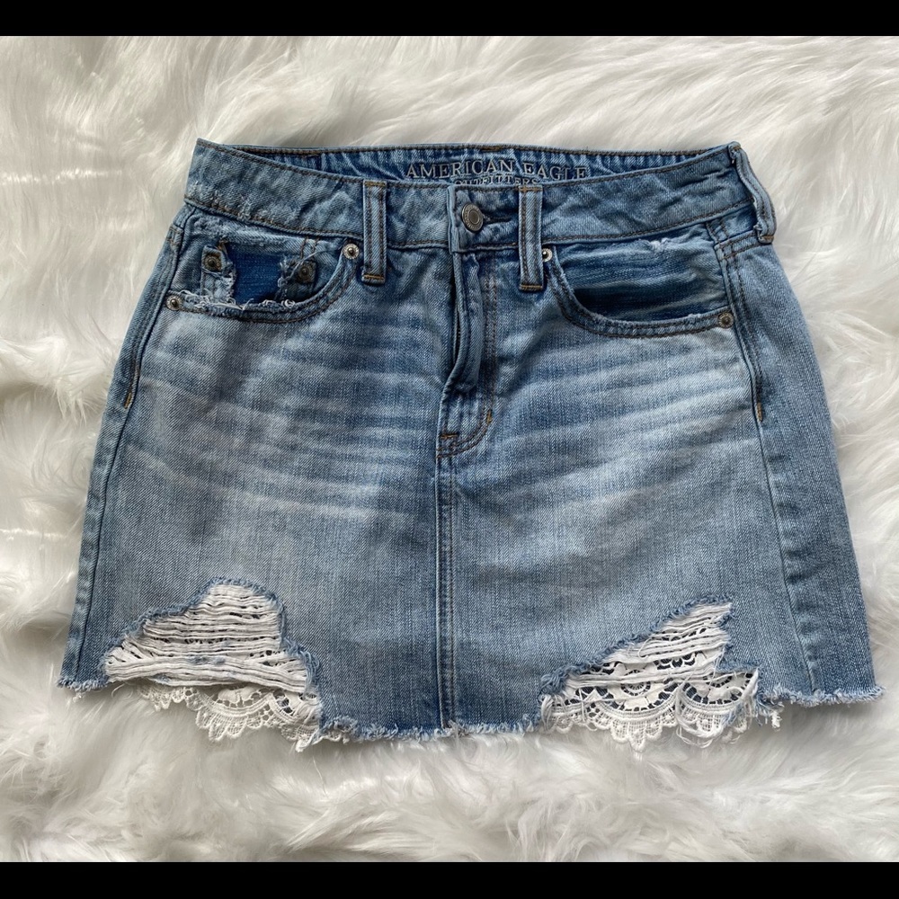 American Eagle Destroyed Jean with lace skirt 2